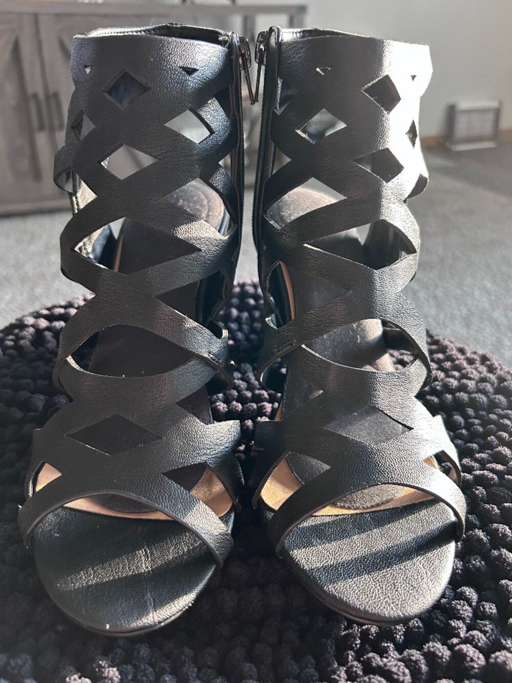 Women's Strappy Sandals with Block Heel in Black Size 8